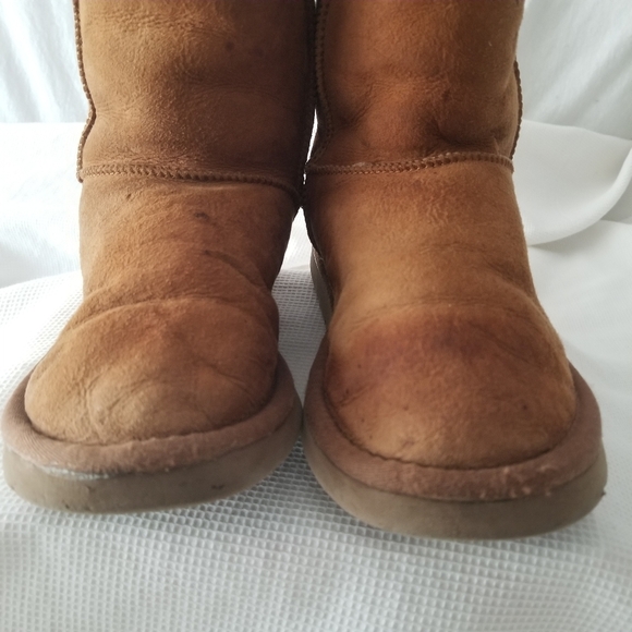 UGG Classic Tall Boots - Picture 4 of 11